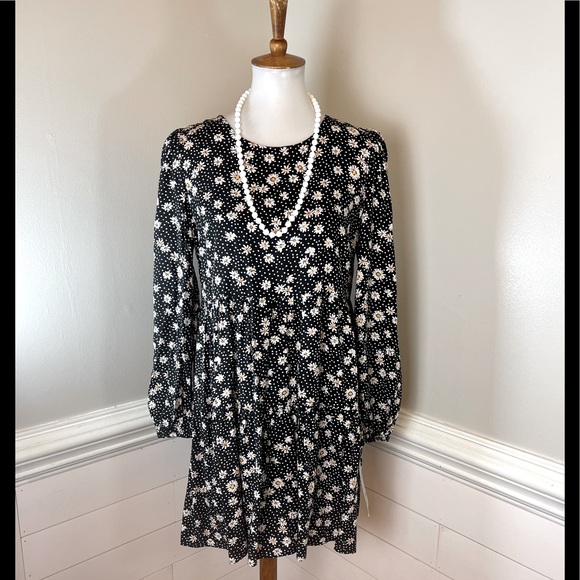 Jolt Dresses & Skirts - Jolt Daisies and Dots Print Dress S (jrs.) FREE SHIP